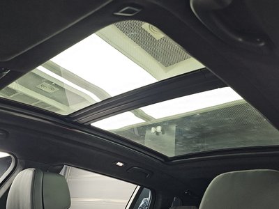2025 BMW X7 thumbnail 24