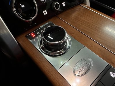 صورة 10 لـ 2018 LAND Rover RANGE ROVER