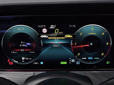 MERCEDES-BENZ CLS - 8