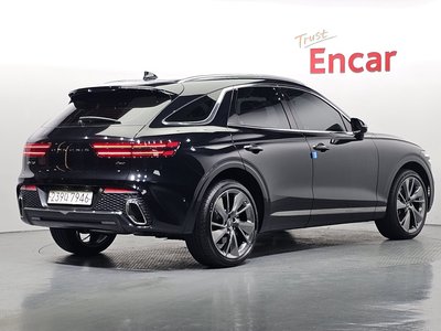 صورة 3 لـ 2022 Genesis GV70