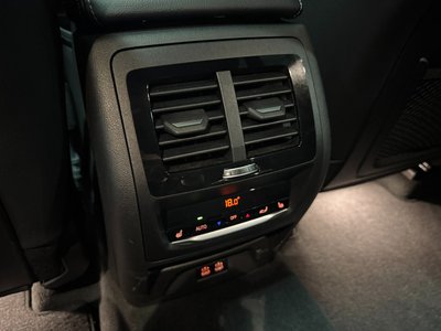 2025 BMW X4 thumbnail 19