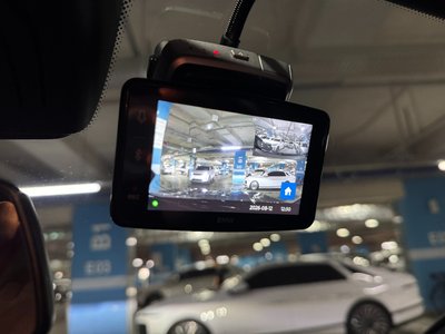 2025 BMW X4 thumbnail 20