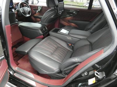 صورة مصغرة 21 لـ 2018 Lexus LS