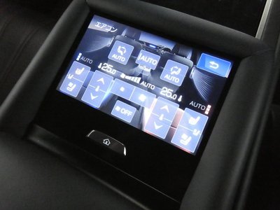 صورة مصغرة 38 لـ 2018 Lexus LS