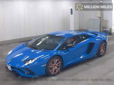 LAMBORGHINI AVENTADOR - 4