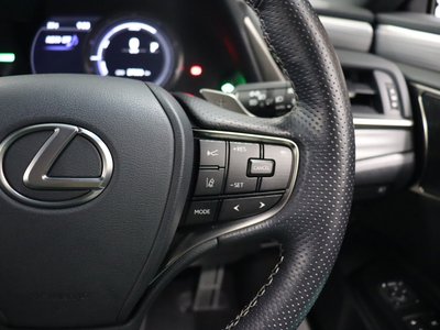 صورة مصغرة 16 لـ 2021 Lexus ES