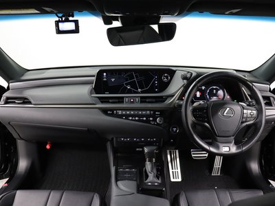 صورة مصغرة 13 لـ 2021 Lexus ES