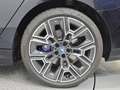 صورة 8 لـ 2025 BMW 5 SERIES