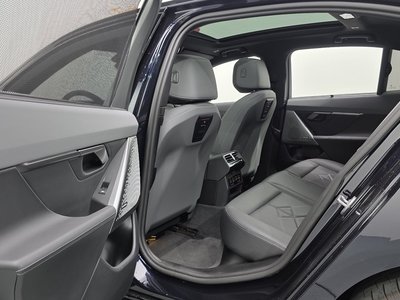 صورة مصغرة 30 لـ 2025 BMW 5 SERIES