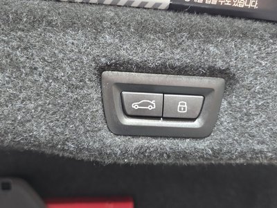 صورة مصغرة 35 لـ 2025 BMW 5 SERIES