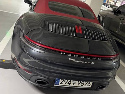 PORSCHE 911 - 4