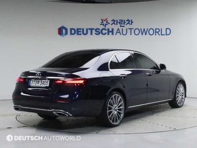 MERCEDES-BENZ E-CLASS - 4
