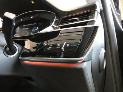 صورة مصغرة 96 لـ 2020 AUDI S8