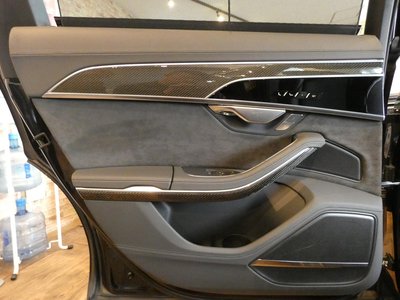 صورة مصغرة 80 لـ 2020 AUDI S8