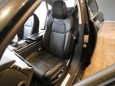 صورة مصغرة 71 لـ 2020 AUDI S8