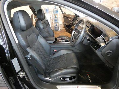 صورة مصغرة 63 لـ 2020 AUDI S8