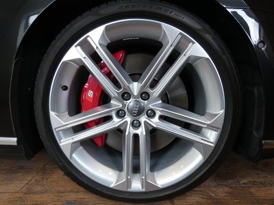 صورة مصغرة 54 لـ 2020 AUDI S8