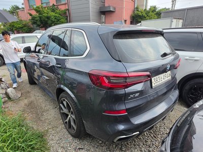 صورة 7 لـ 2020 BMW X5