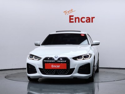 2023 BMW I4 photo 2