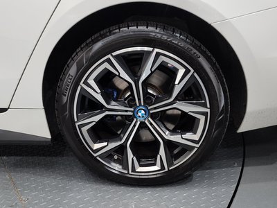 2023 BMW I4 photo 8