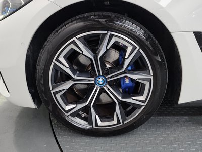2023 BMW I4 photo 6