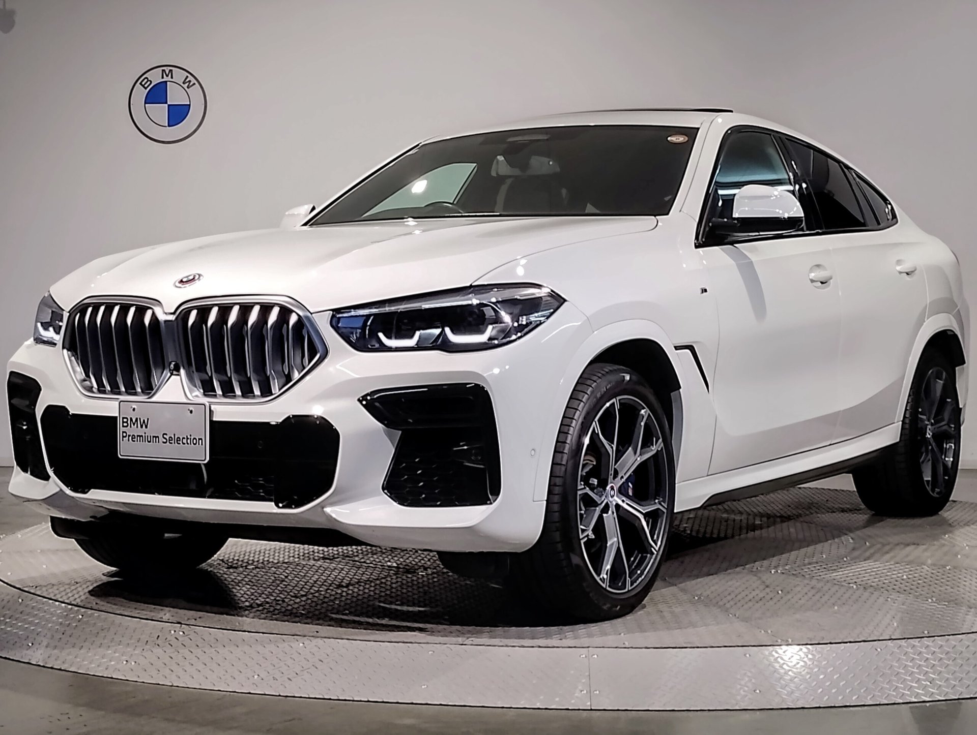 BMW X6 - View 1