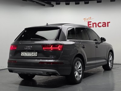 AUDI Q7 - 3