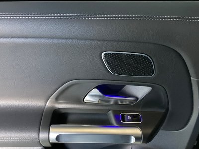 2025 Mercedes-BENZ GLB — миниатюра 14