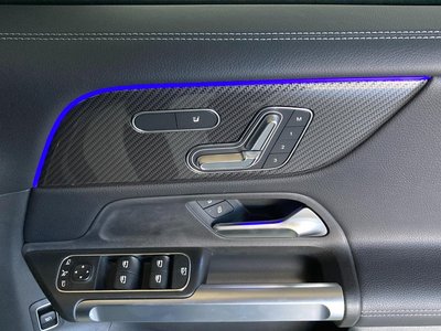 2025 Mercedes-BENZ GLB — миниатюра 12
