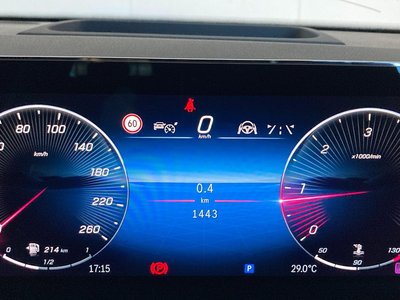 2025 Mercedes-BENZ GLB — миниатюра 39