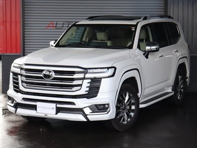 TOYOTA LAND CRUISER 300 - 1