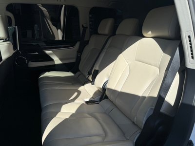 2015 Lexus LX 照片 9