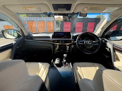 2015 Lexus LX 照片 10