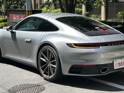 PORSCHE 911 CARRERA - 7