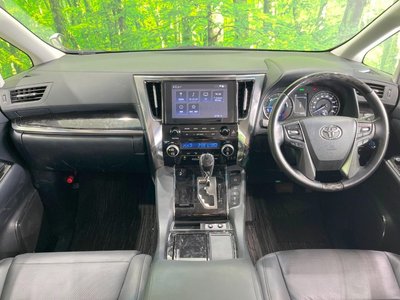 2022 Toyota ALPHARD photo 2