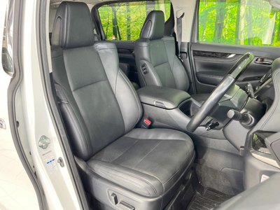 2022 Toyota ALPHARD photo 9
