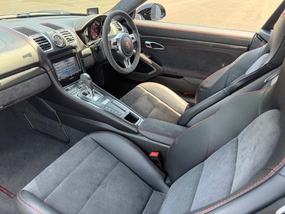 2015 Porsche CAYMAN 缩略图 56