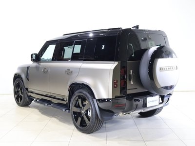 LAND ROVER DEFENDER - 2