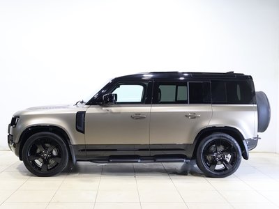 LAND ROVER DEFENDER - 6