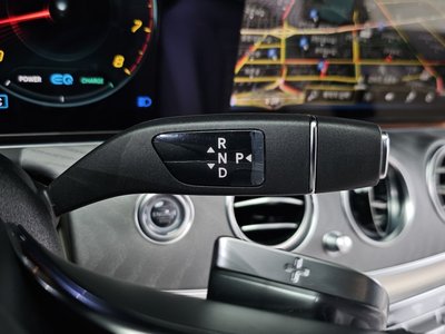 MERCEDES-BENZ E-CLASS - 9