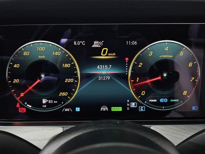 MERCEDES-BENZ E-CLASS - 8