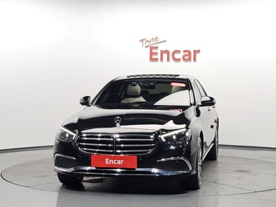 MERCEDES-BENZ E-CLASS - 3