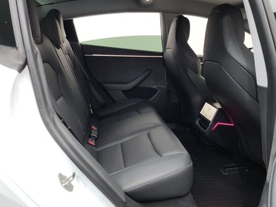 2024 Tesla MODEL 3 — миниатюра 17