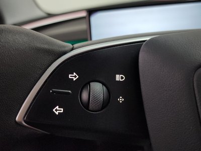 2024 Tesla MODEL 3 — миниатюра 22