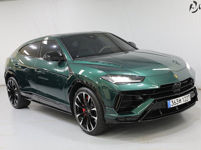 LAMBORGHINI URUS - 1