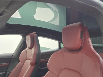 2022 Porsche TAYCAN 缩略图 21