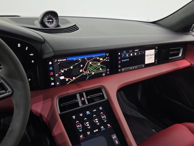 2022 Porsche TAYCAN 缩略图 24