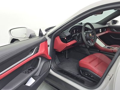 2022 Porsche TAYCAN 缩略图 13