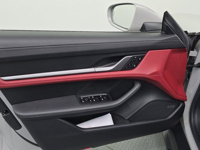 2022 Porsche TAYCAN 缩略图 14