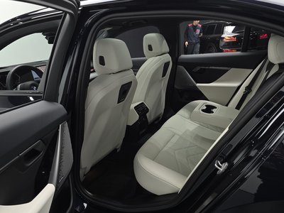 2026 BMW 5 SERIES — миниатюра 18